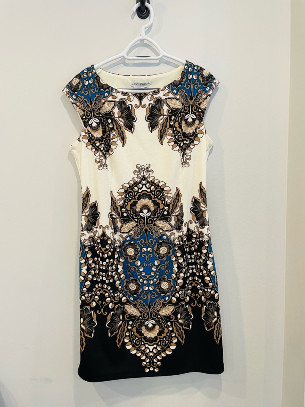 Maggy London Cream, Blue & Black Printed Sheath Dress